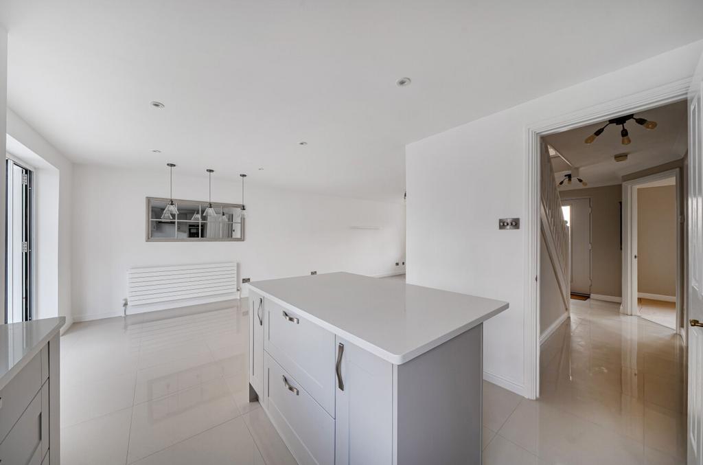 Kitchen dining room
