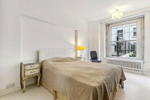 4 bedroom flat to rent, Fitzjames Avenue, London W14