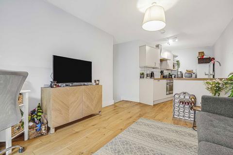 1 bedroom flat to rent, Hammersmith Grove, London W6