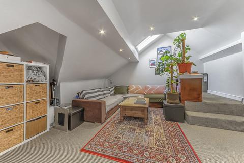1 bedroom apartment to rent, Cavendish Road, London, SW12