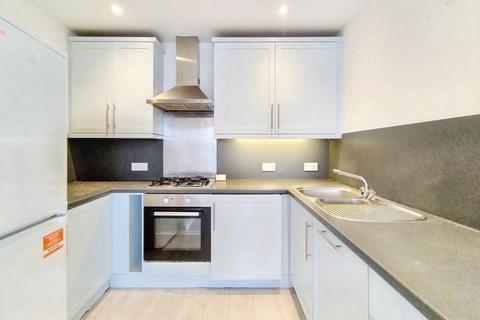 1 bedroom flat for sale, Flat 54 Regatta Point, 38 Kew Bridge Road, Brentford, Middlesex, TW8 0EB