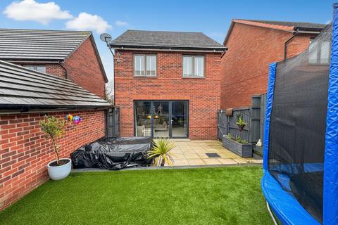 3 bedroom detached house for sale, Pinhole Place, Worksop S80