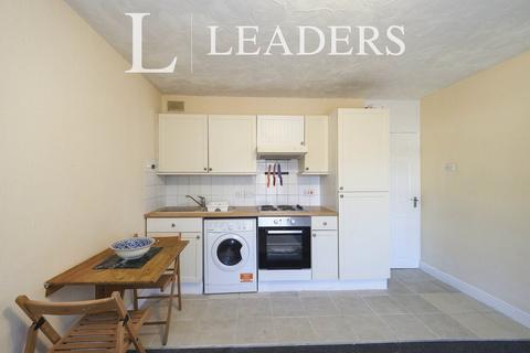 Studio to rent, Tavistock Court, NG5