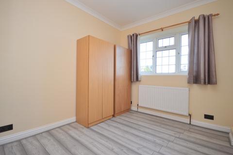 3 bedroom semi-detached house to rent, Atherton Road, Clayhall, Ilford, IG5 0PQ