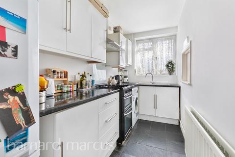 1 bedroom flat for sale, Streatham High Road, London