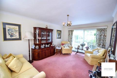 3 bedroom detached house for sale, Kings Drive, Eastbourne BN21
