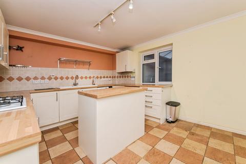 3 bedroom end of terrace house for sale, Chard Road, Axminster