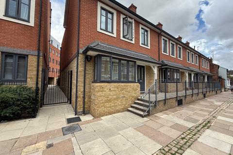 2 bedroom maisonette for sale, Highbridge Walk, Aylesbury