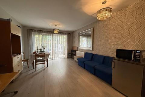 2 bedroom maisonette for sale, Highbridge Walk, Aylesbury