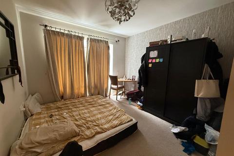 2 bedroom maisonette for sale, Highbridge Walk, Aylesbury