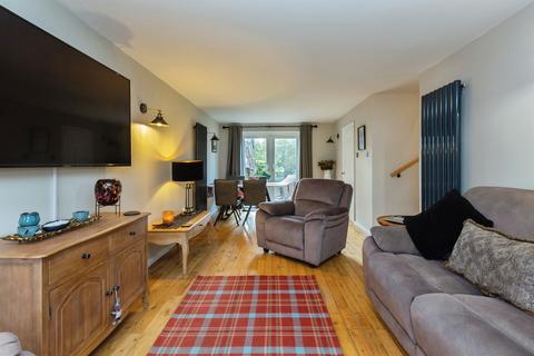3 bedroom semi-detached house for sale, Dalesford Road, Aylesbury