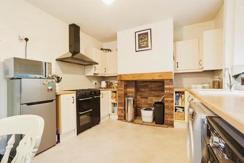 2 bedroom end of terrace house for sale, Green Road, SHIPLEY BD17
