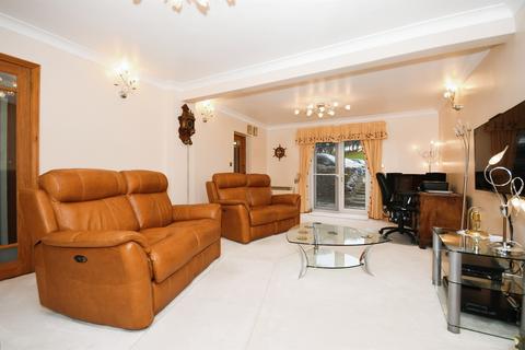 4 bedroom semi-detached house for sale, Buxton, Newhaven, Buxton