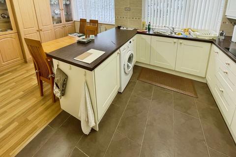 3 bedroom semi-detached house for sale, Amberley Green, Birmingham, B43
