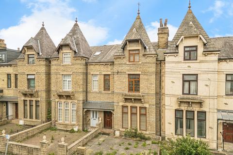 undefined, Whites View, Bradford