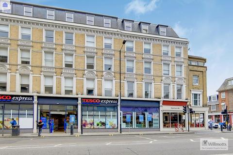 Studio to rent, North End Road, London, W14