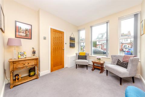 2 bedroom terraced house for sale, Mostyn Avenue, Llandudno, Conwy, LL30
