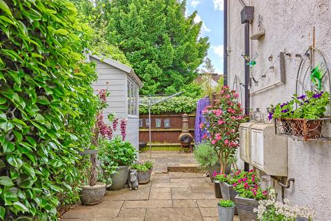 1 bedroom apartment for sale, High Street, Brentwood