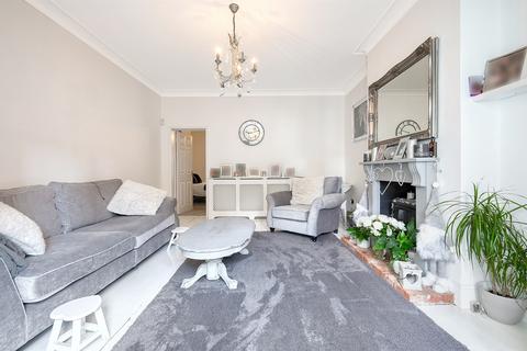 1 bedroom apartment for sale, High Street, Brentwood