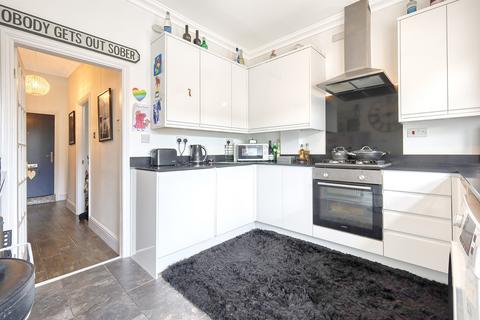 1 bedroom apartment for sale, High Street, Brentwood