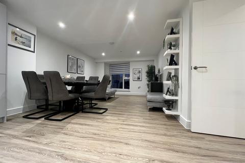 Kings Road, Brentwood