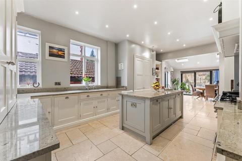 undefined, Warwick Road, Hale, Altrincham