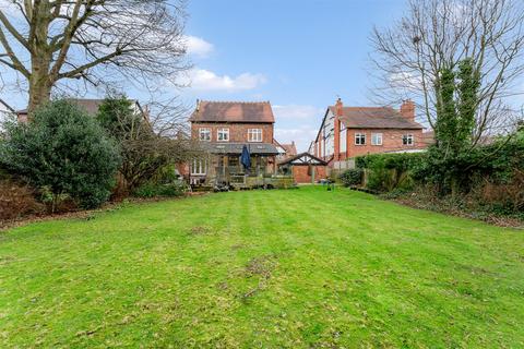 undefined, Warwick Road, Hale, Altrincham
