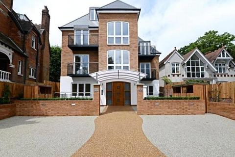 2 bedroom apartment to rent, Langton Court, London NW4