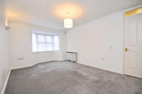 1 bedroom apartment for sale, Eastfield Road, Brentwood