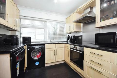 2 bedroom apartment for sale, Leonard Way, BRENTWOOD