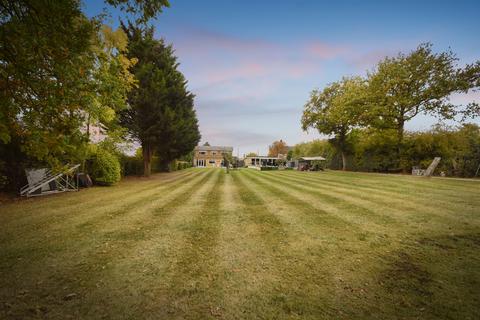 4 bedroom detached house for sale, Noak Hill Road, Billericay