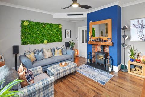 2 bedroom end of terrace house for sale, Parnaby Avenue, Leeds, West Yorkshire