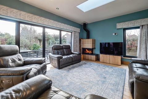 5 bedroom detached house for sale, Etton Road, Cherry Burton, Beverley