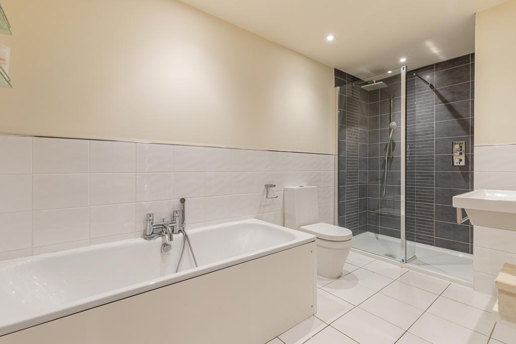 22 Bathroom