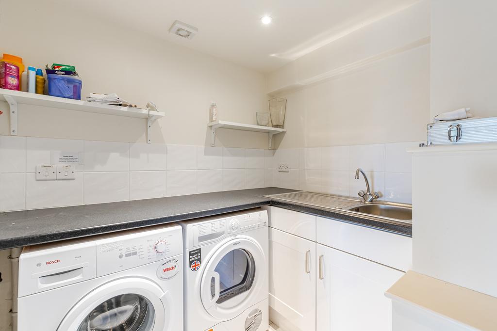 21 Utility Room