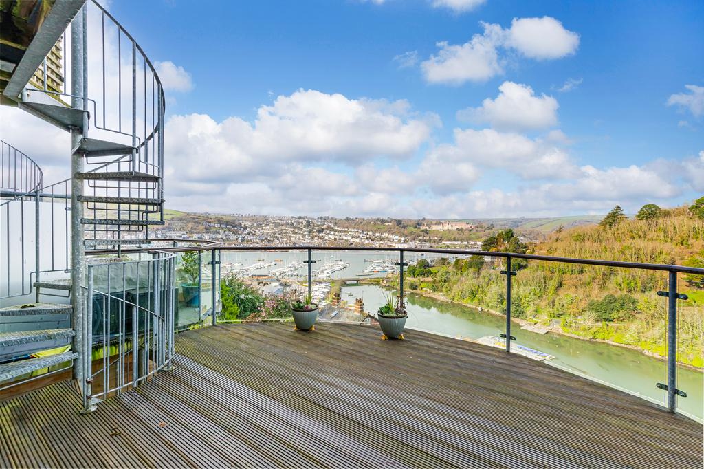 8 External Curved Deck