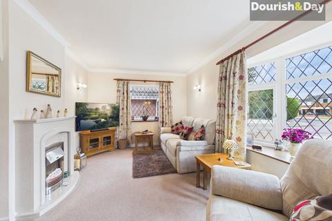 3 bedroom detached house for sale, Oakley Close, Stafford ST19
