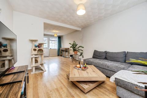 3 bedroom terraced house for sale, Judith Gardens, Kempston, Bedford
