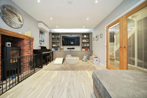 5 bedroom detached house for sale, Wellington Close, Chedburgh, Bury St. Edmunds