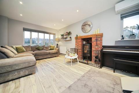 5 bedroom detached house for sale, Wellington Close, Chedburgh, Bury St. Edmunds
