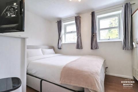 2 bedroom end of terrace house for sale, Gunstock Close, Sutton Coldfield, B74 2DL