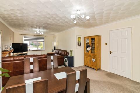 undefined, Orchids Close, Bungay
