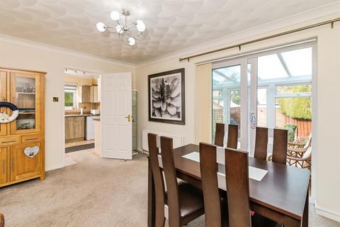 undefined, Orchids Close, Bungay