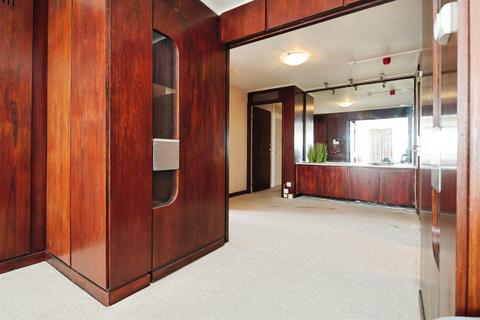 4 bedroom apartment for sale, Russell Square, Brighton