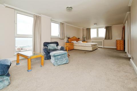 2 bedroom apartment for sale, Russell Square, Brighton