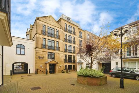 Russell Mews, Brighton