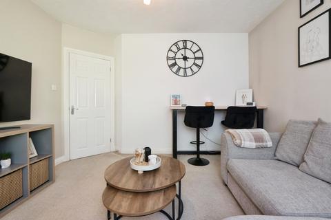 2 bedroom ground floor flat for sale, Middle Road, Southampton
