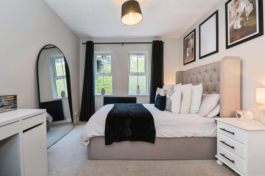 Apartment in Southampton, Botany Bay - View 4
