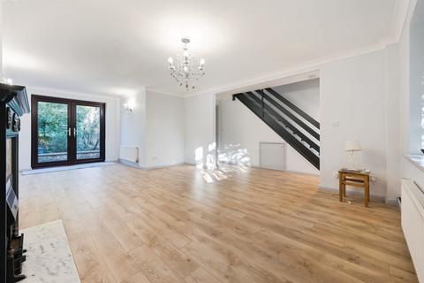 Adur Close, West End, Southampton
