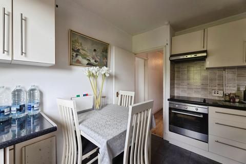 1 bedroom flat for sale, Hepworth Gardens, Barking